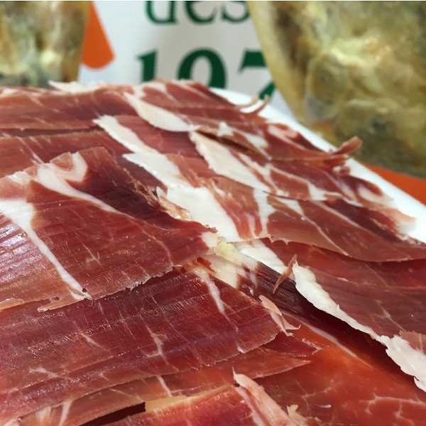 jam&oacute;n curado de sierra caYma sobre 100gr corte a mano GRAN reserva 1820 M DUROC
